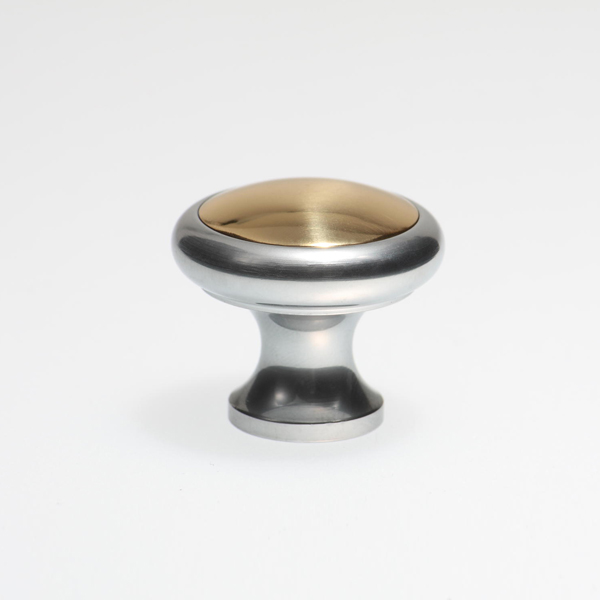 Solid Brass Knob 670